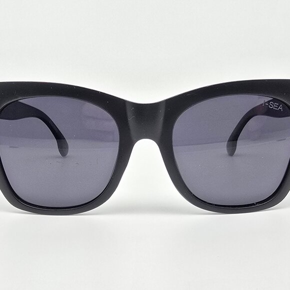 I-SEA Stevie Matte Black Gold Frame Polarized Black Lens Cat Eye Sunglasses 53mm - Picture 2 of 16